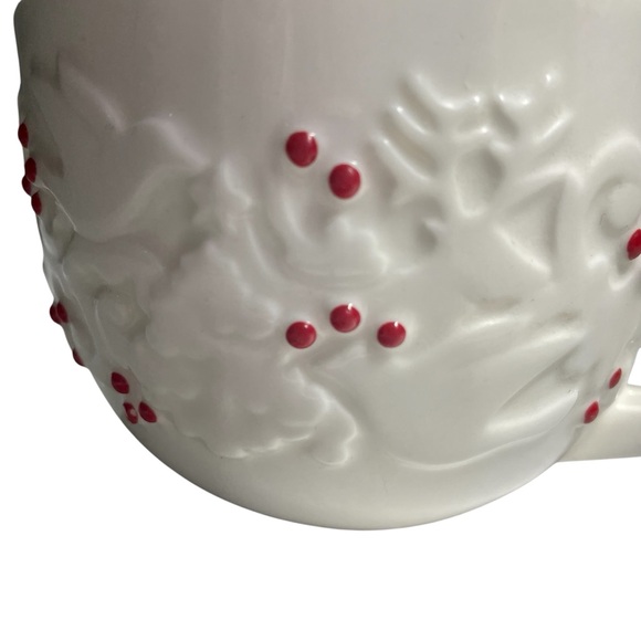 Starbucks Embossed 2008 White Christmas Coffee Tea Mug with Red Holly Ac… - Picture 5 of 6
